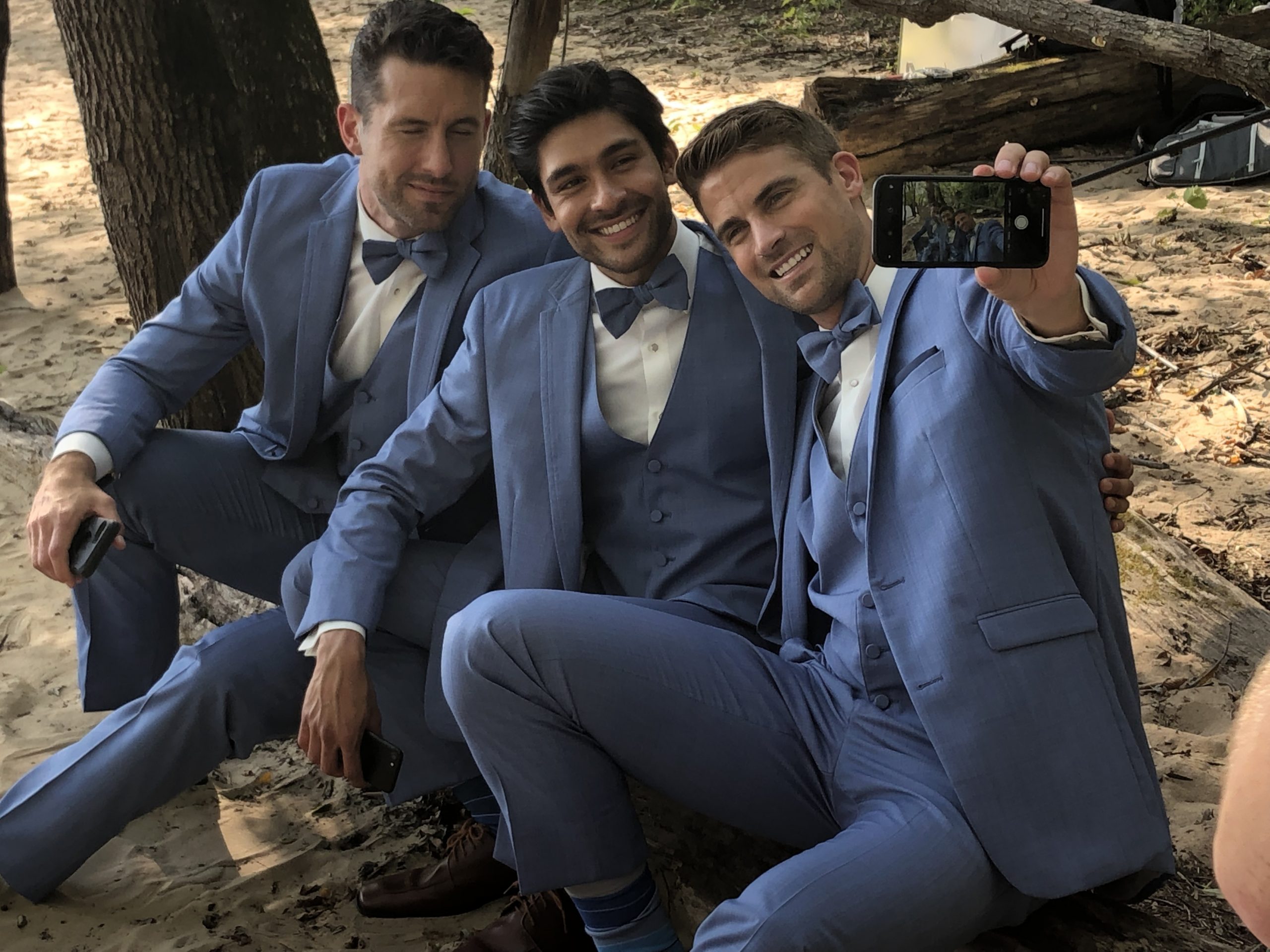 How Long to Get Tuxedo for Wedding: Quick Guide